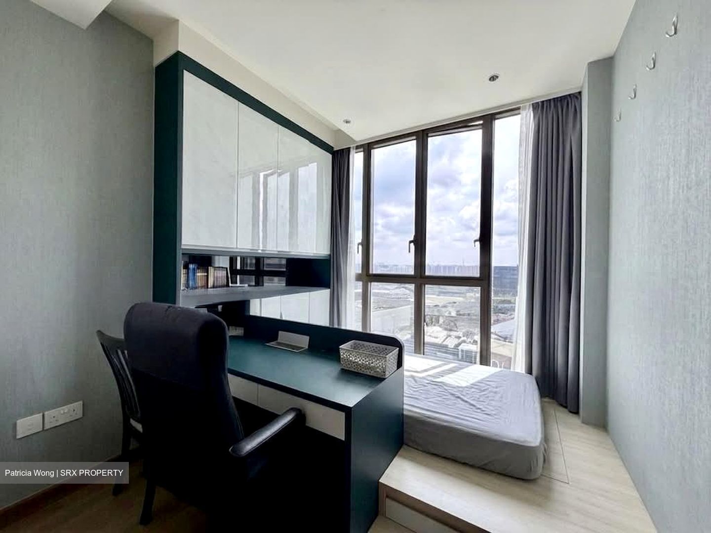 Park Place Residences At Plq (D14), Apartment #574472321